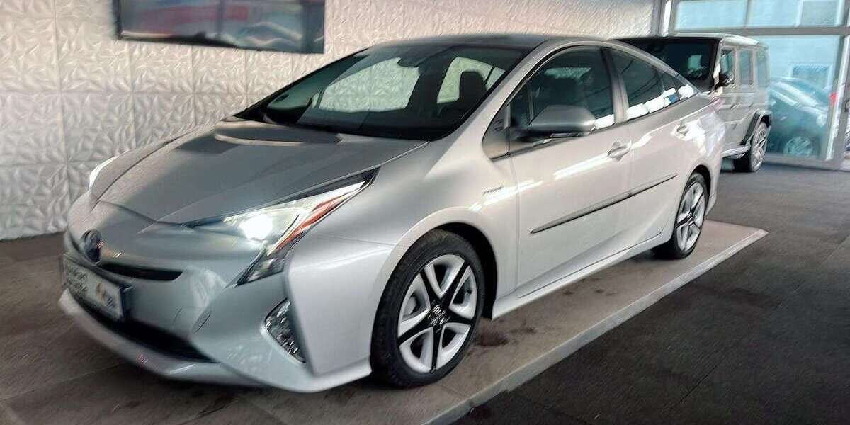 Toyota Prius 52.990 km 16.980 &euro; Stapelfeld 22145