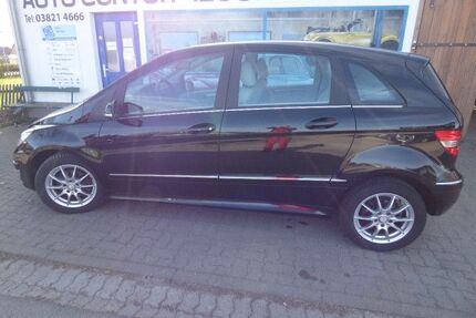 Mercedes B 180