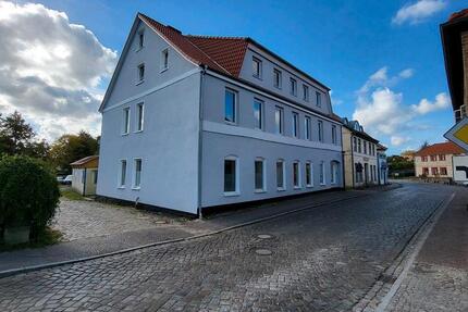 Wohnung Klütz - 4 Zimmer, 107 m&sup2;, 700&euro; | Angebot:24979904