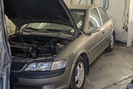 Opel Vectra 148.907 km 1.999 &euro; Riesa 01587