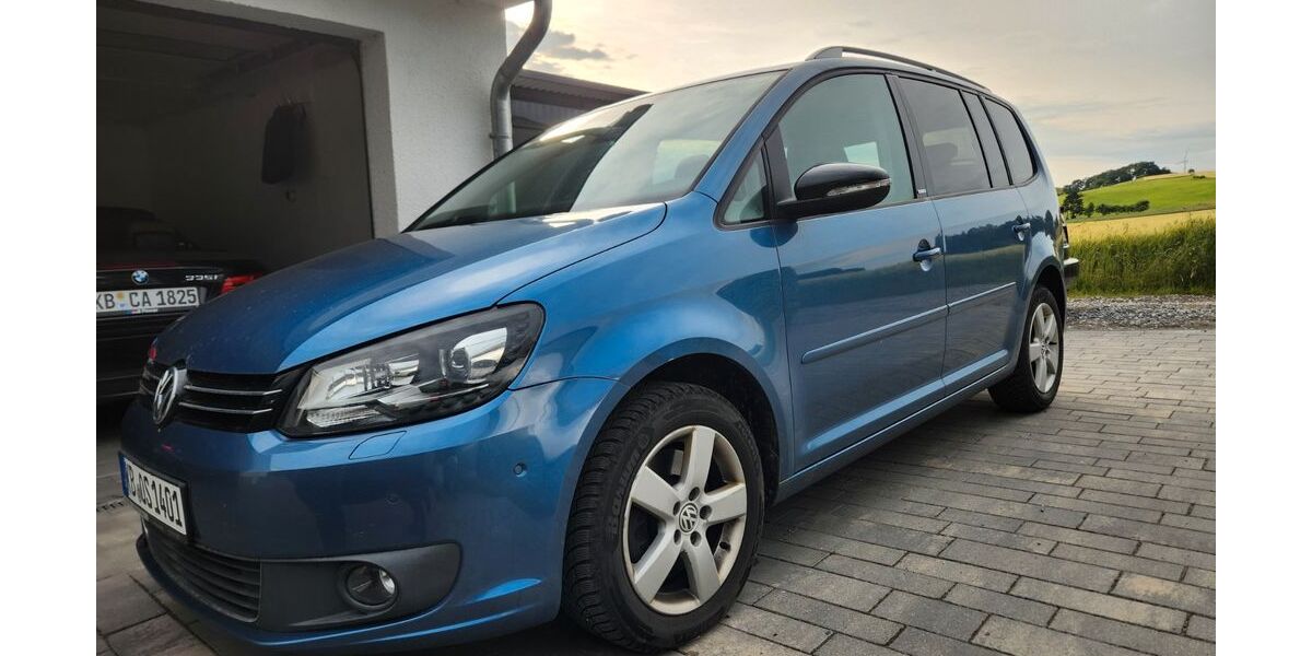 VW Touran 132.000 km 10.900 &euro; Bad Arolsen 34454