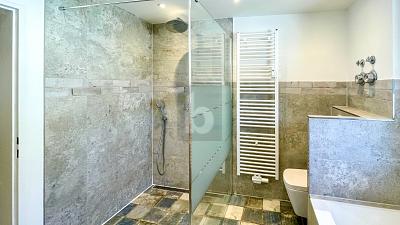 KERNSANIERTE 3,5-ZI-ETW MIT DESIGN-AUSSTATTUNG - Etagenwohnung March | Angebot:27119516