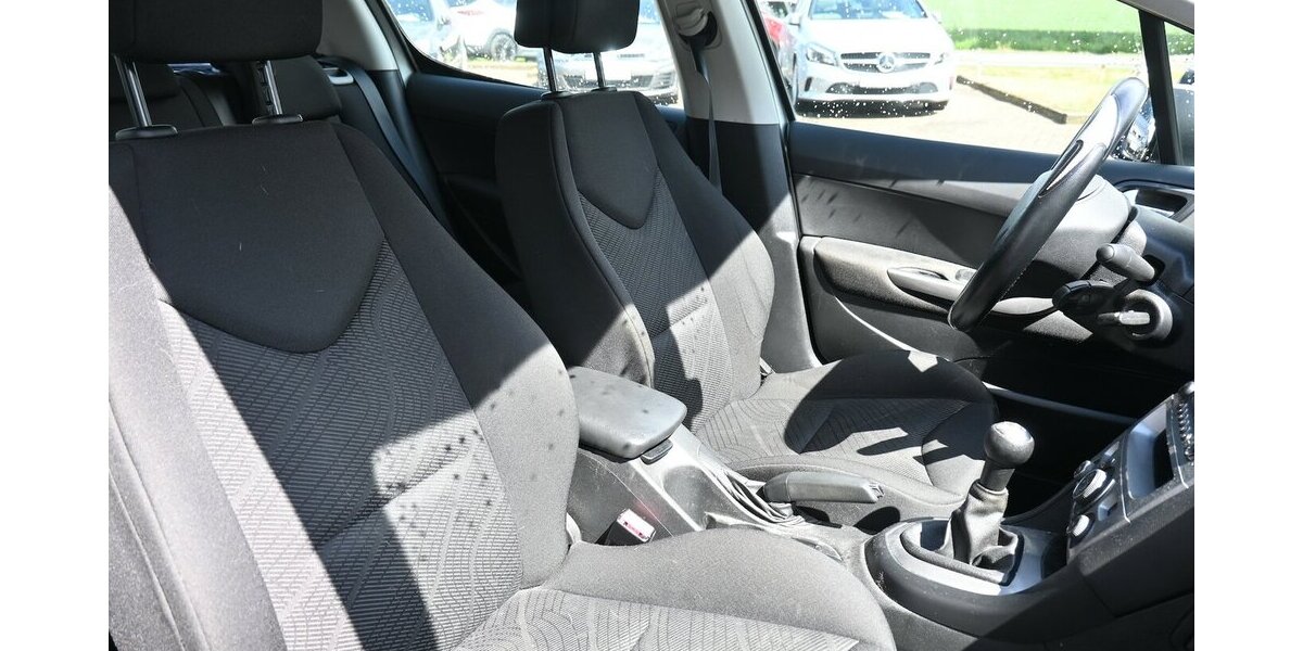 Peugeot 308 1.4-95 VTi 5-tür Bremsen+Steuerkette+HU neu 193.000 km 3.300 &euro; Seevetal - Hittfeld 21218