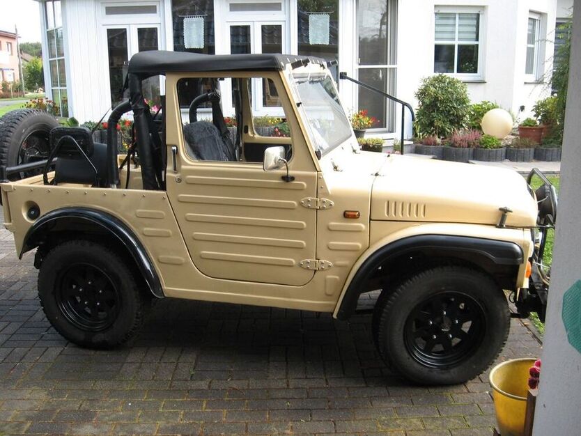 LJ