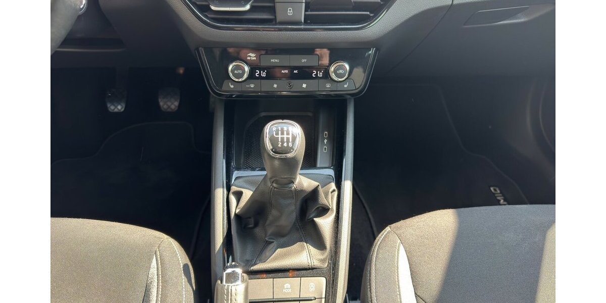 Skoda Kamiq 1.0 TSi Selection Black *Sitzhzg/Kamera/LED/ 19.211 km 21.490 &euro; Bamberg 96052