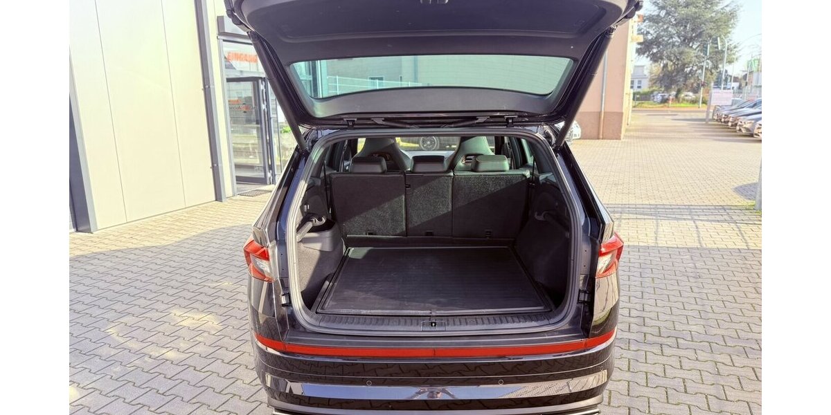 Skoda Kodiaq RS 4x4 / Pano / Alcantara / Kamera 99.900 km 29.900 &euro; Mönchengladbach 41066