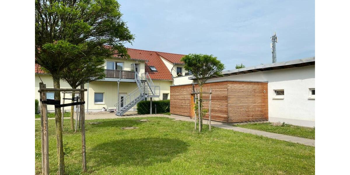 Attraktive 3-Zimmer-Wohnung mit Terrasse und eigenem Eingang 3 zimmer