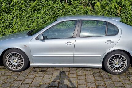 Seat Leon 359.000 km 2.200 &euro; Schmelz 66839