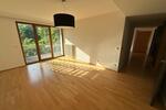 Stilvolle 4-Zimmer Garten-Wohnung mit Einbauküche und Tiefgarage