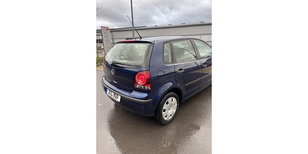 VW Polo 159.000 km 2.500 &euro; Düsseldorf 40213