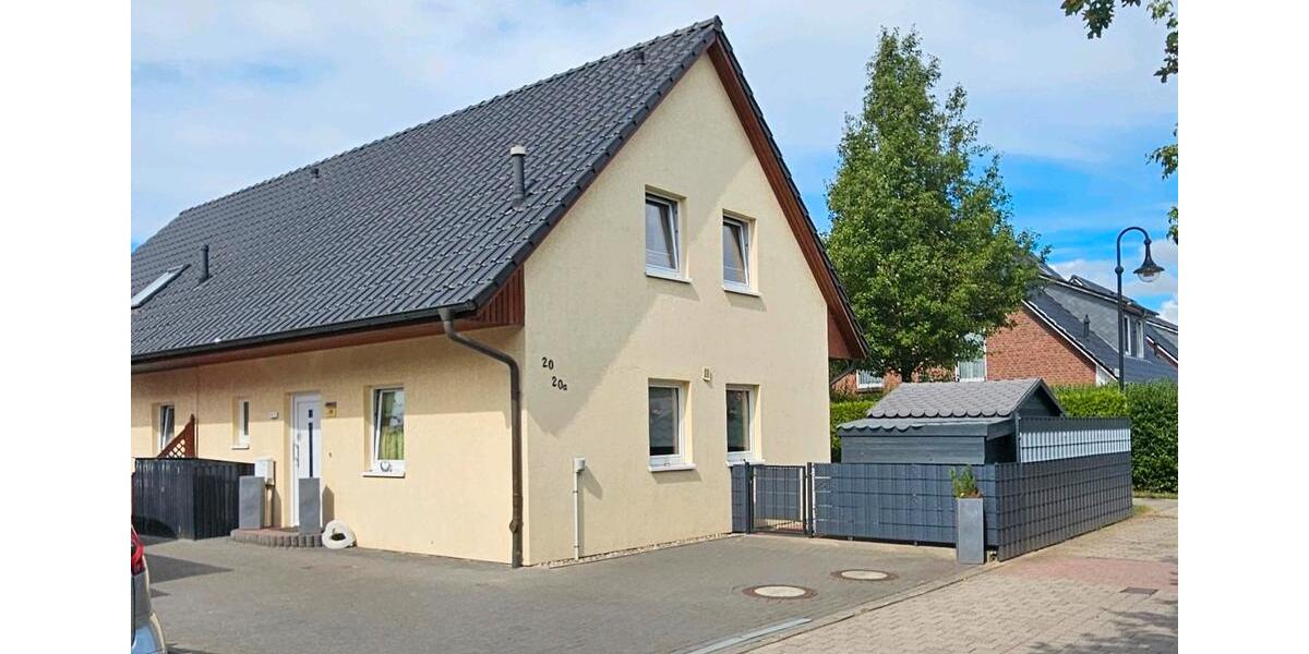 Doppelhaushälfte Reinfeld (Holstein) - 3 Zimmer, 86 m&sup2;, 295.000&euro; | Angebot:27184355