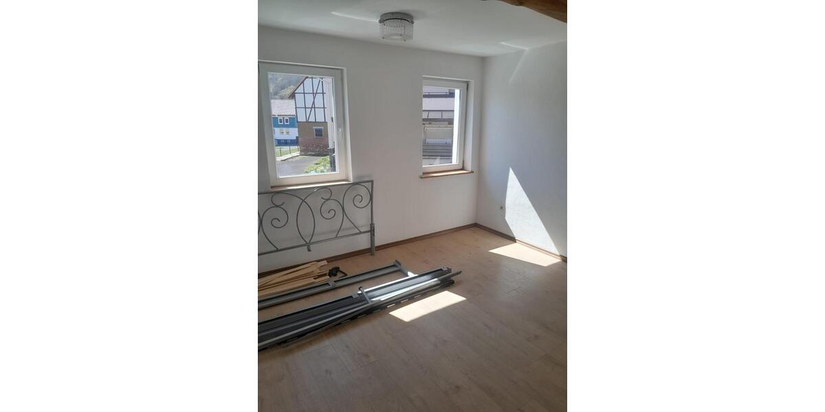 Etagenwohnung Hessisch Lichtenau - 4 Zimmer, 95 m&sup2;, 1.000&euro; | Angebot:26150191