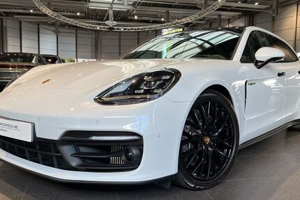 Porsche Panamera 33.500 km 95.890 € Paderborn 33100