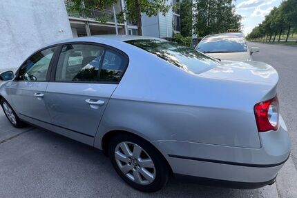 VW Passat 338.211 km 2.800 &euro; München 81829