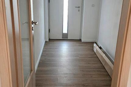 Wohnung Frankenberg (Eder) - 3 Zimmer, 110 m&sup2;, 1.200&euro; | Angebot:25407897