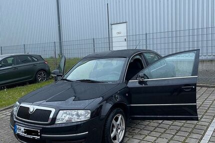 Skoda Superb 187.000 km 2.999 &euro; Hamburg 21073