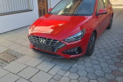 Hyundai i30 72.500 km 11.950 &euro; Unterhaching 82008