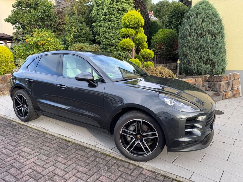 Porsche Macan 33.700 km 62.711 € Arzbach 56337