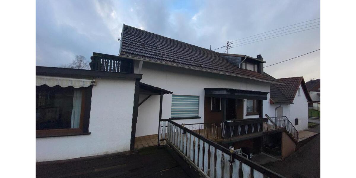 Mehrfamilienhaus, Wohnhaus Wadern - 6 Zimmer, 196 m&sup2;, 110.000&euro; | Angebot:26610627