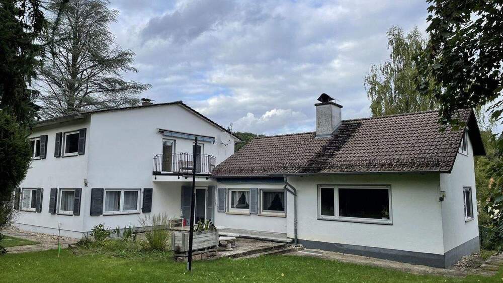 Einfamilienhaus Neckargemünd-Waldhilsbach Waldhilsbach - 7 Zimmer, 248 m&sup2;, 560.000&euro; | Angebot:25728301