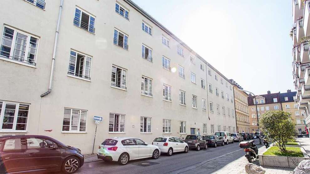 Büro in München 295 € 8 m²