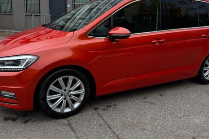 VW Touran 41.111 km 19.800 € München 80636