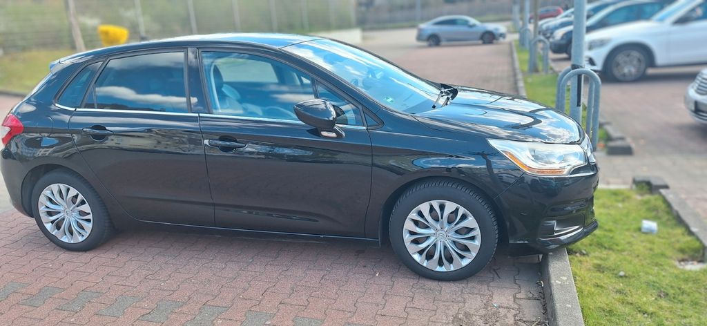 Citroen C4 161.000 km 1.900 &euro; Köln 51063