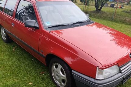 Opel Kadett 121.000 km 1.999 &euro; Liebenwalde 16559