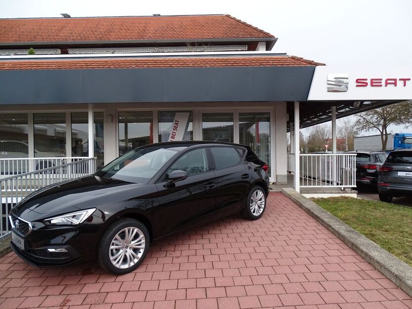 Seat Leon 18.200 km 25.400 € Pfatter 93102