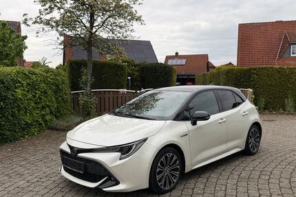 Toyota Corolla 112.000 km 16.500 &euro; Salzgitter 38259