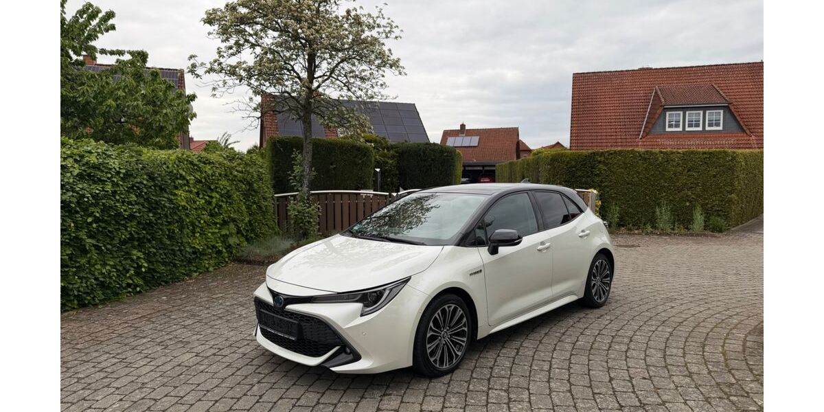 Toyota Corolla 112.000 km 16.500 &euro; Salzgitter 38259