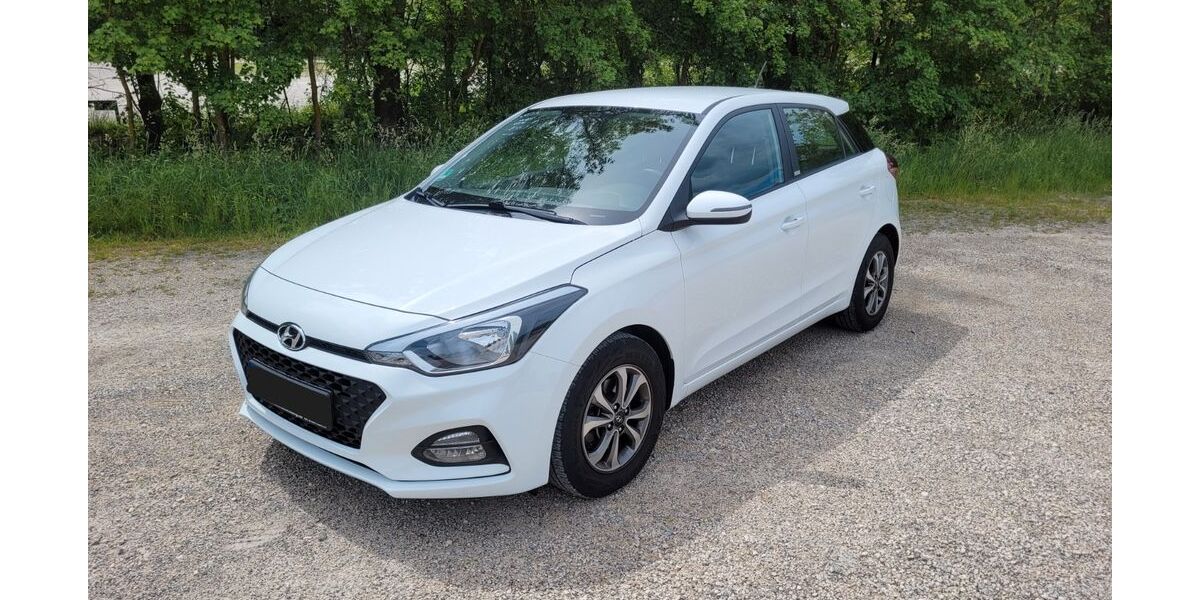 Hyundai i20 65.000 km 12.500 &euro; Ansbach 91522