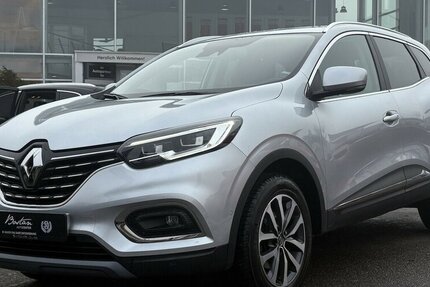 Renault Kadjar Intens TCe KAMERA/NAVI/TEMPO/KEYLESS/AHK 63.728 km 16.800 &euro; Villingen-Schwenningen 78054