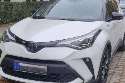 Toyota C-HR 58.500 km 21.000 &euro; MUNCHEN 81739