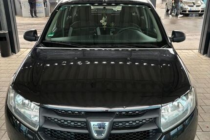 Dacia Sandero 99.000 km 3.200 &euro; Saal an der Donau 93342