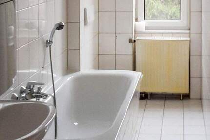 Wohnung Naumburg (Saale) Naumburg - 5 Zimmer, 90 m&sup2;, 160.000&euro; | Angebot:24520111