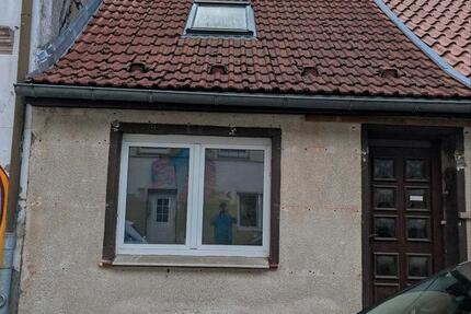 Haus zu Verkaufen, Projekt für Heim.- Handwerker 4 zimmer