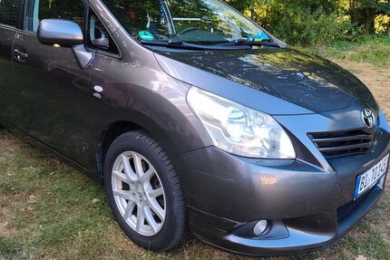 Toyota Verso 232.000 km 4.900 &euro; Bielefeld 33689