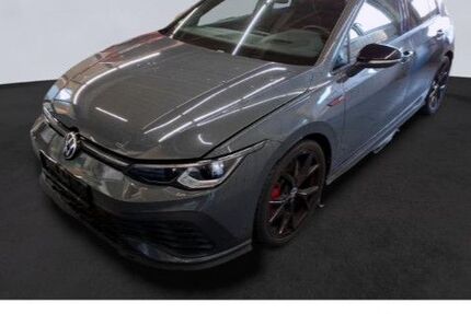 VW Golf 22.360 km 33.705 &euro; Hünfeld 36088