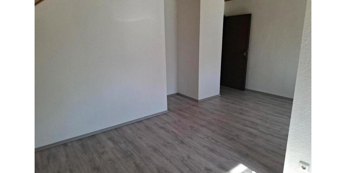 Dachgeschoßwohnung Dortmund Huckarde - 3 Zimmer, 74 m&sup2;, 560&euro; | Angebot:26291741