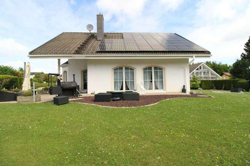 Haus zum Kaufen in Albstadt 573.999 € 176.4 m²