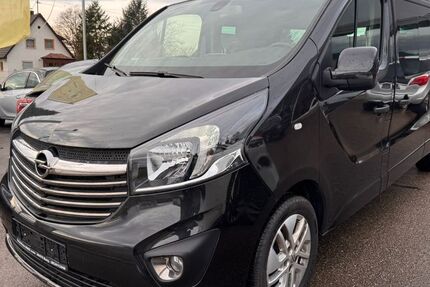 Opel Vivaro 140.800 km 17.995 &euro; Krumbach (Schwaben) 86381