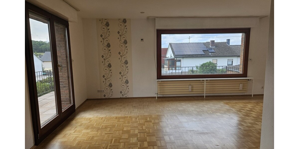 Freistehendes Einfamilienhaus in ruhiger Wohnlage mit Garten und Doppelgarage - Einfamilienhaus Königswinter Thomasberg | Angebot:24846561