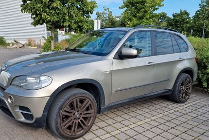 BMW X5 282.000 km 8.900 € Neufahrn 85375