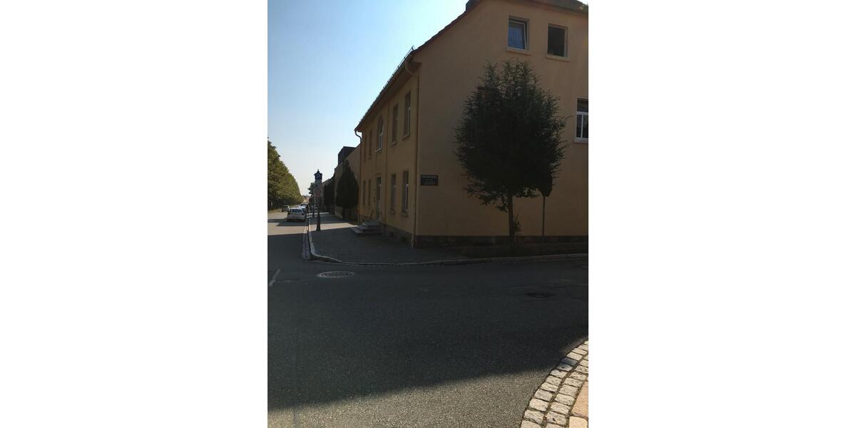 Etagenwohnung Ballenstedt - 3 Zimmer, 80 m&sup2;, 400&euro; | Angebot:26235243