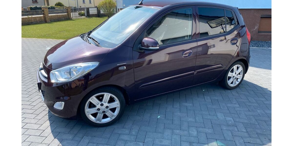 Hyundai i10 102.000 km 4.000 &euro; Tettau 01945