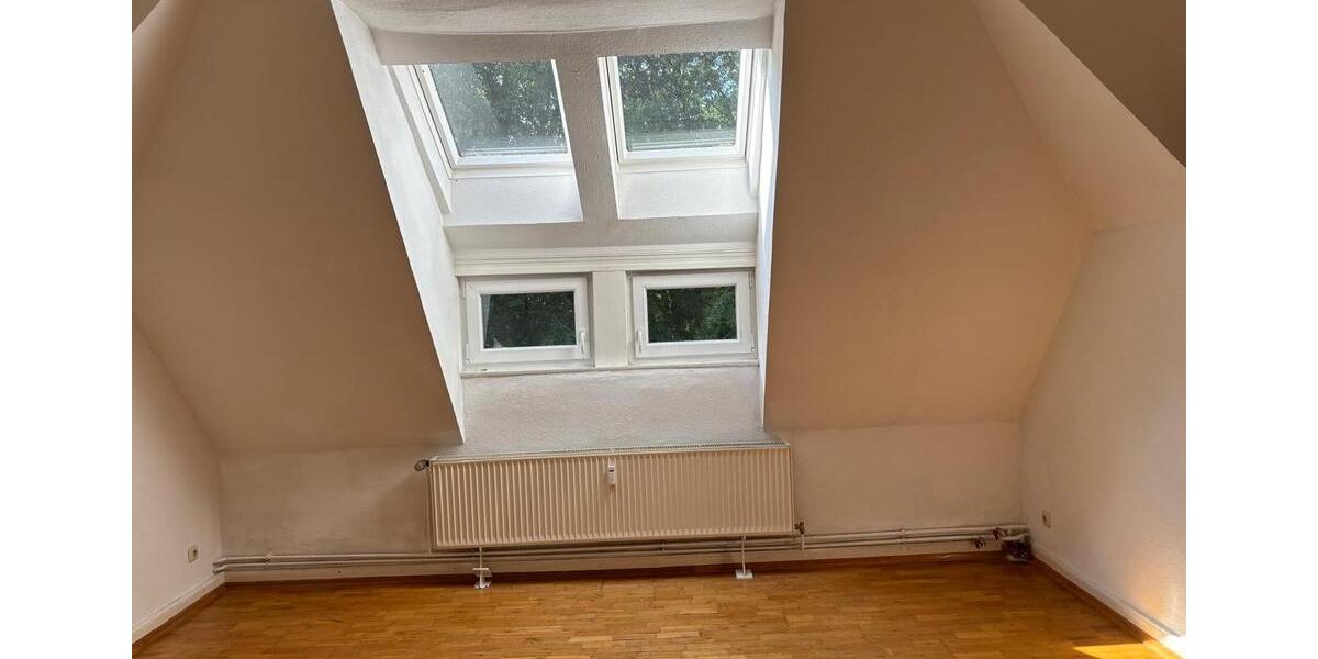 Dachgeschoßwohnung Faßberg - 4 Zimmer, 101 m&sup2;, 800&euro; | Angebot:26547790