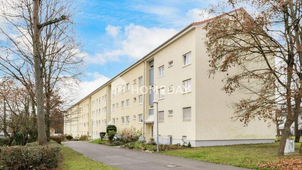Sofort verfügbar: Gepflegte 4-Zimmer-Wohnung mit Balkon in Stuttgart-Fasanenhof 4 zimmer
