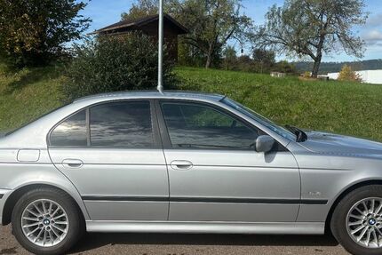 BMW 523 225.861 km 2.500 € Oppenweiler 71570