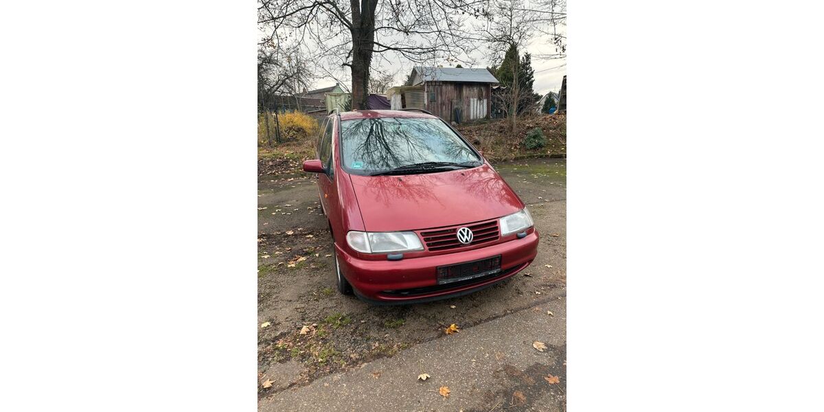 VW Sharan 202.374 km 2.600 &euro; Mittweida 09648